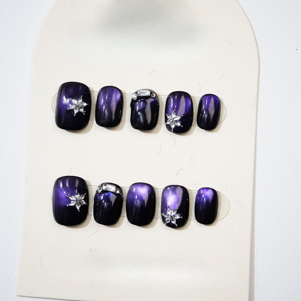 Velvet Venom Handmade Press-On Nails | Removable, Reusable