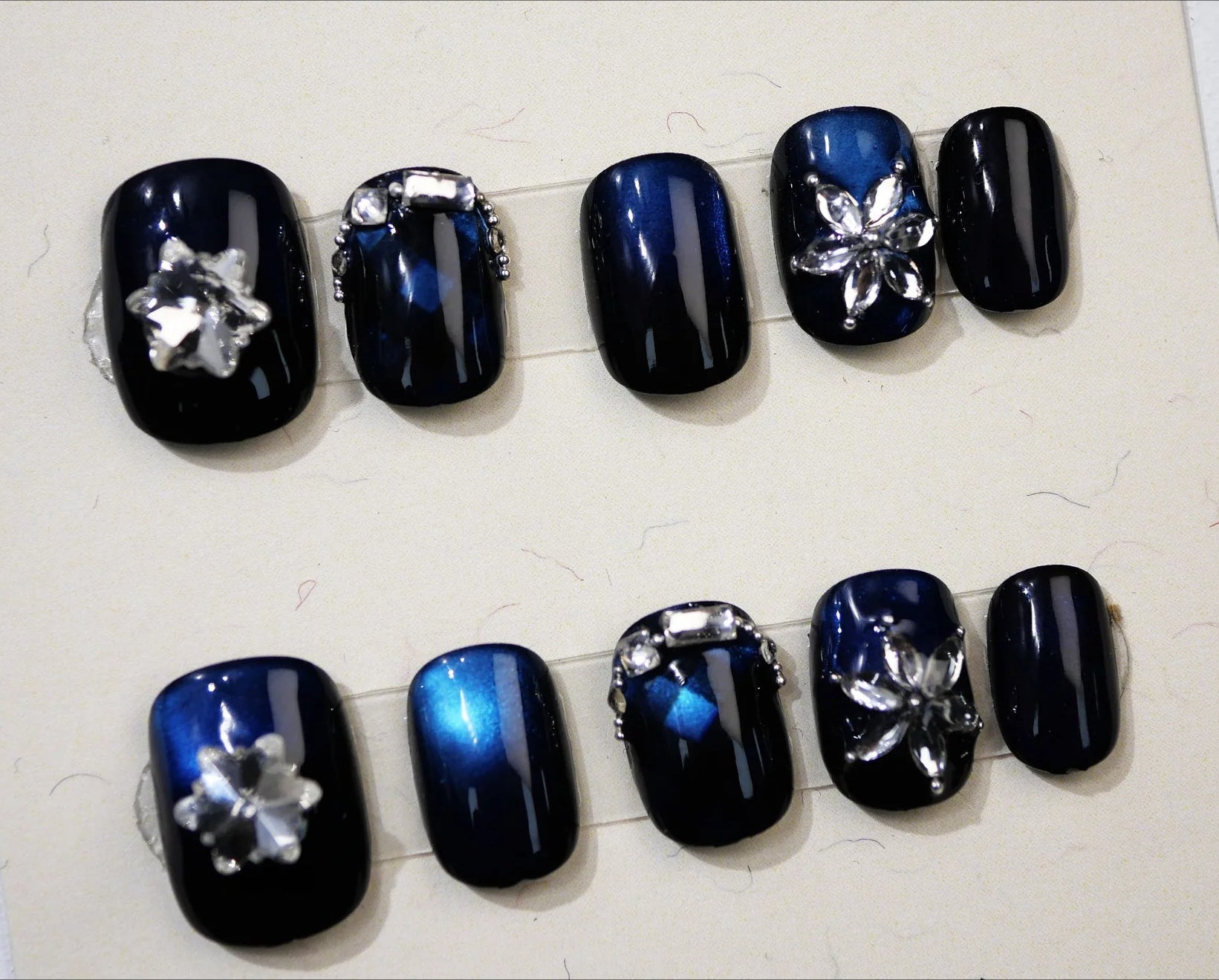 Velvet Venom Handmade Press-On Nails | Removable, Reusable